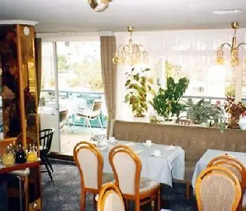 Hotel Ekazent Schönbrunn Wien 3*,