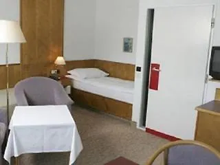 ***  Hotel Ekazent Schoenbrunn Vienna Austria