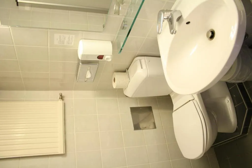 ***  Hotel Ekazent Schoenbrunn Vienna Austria