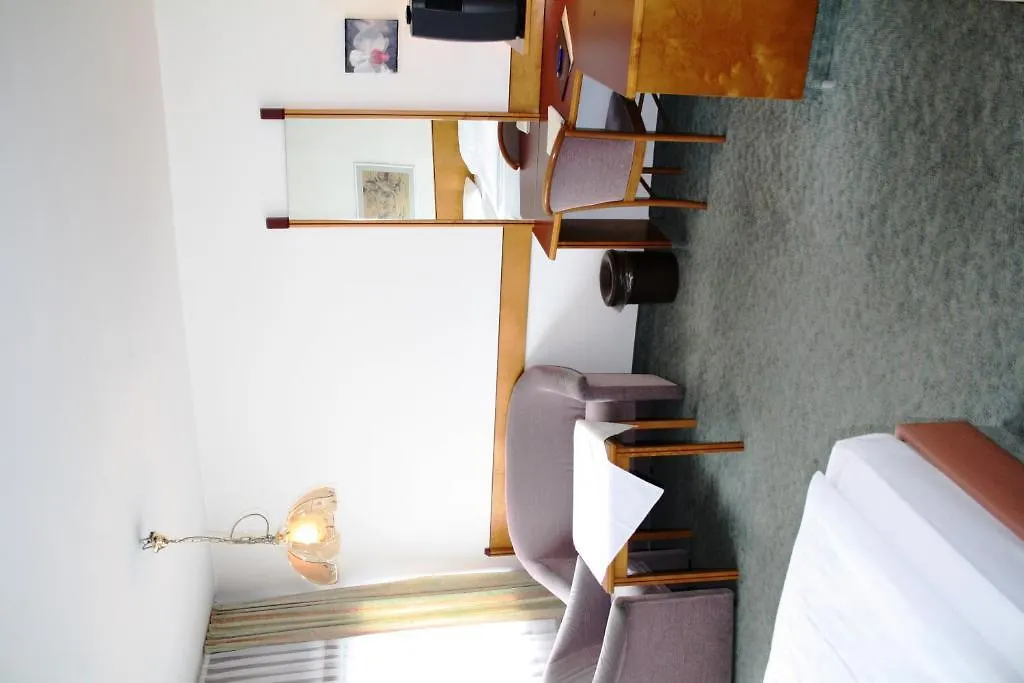 Hotel Ekazent Schoenbrunn Vienna 3*,  Austria
