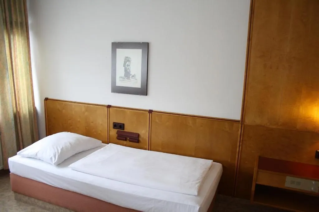 Hotel Ekazent Schoenbrunn Vienna