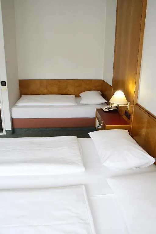 Hotel Ekazent Schoenbrunn Vienna